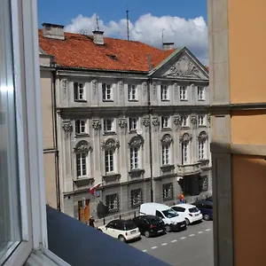 stare-miasto-trebacka.warsawhotelspoland.com/